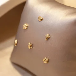 Chubby - 18Ct Gold, Cross Earring (Single)^The Alkemistry Outlet