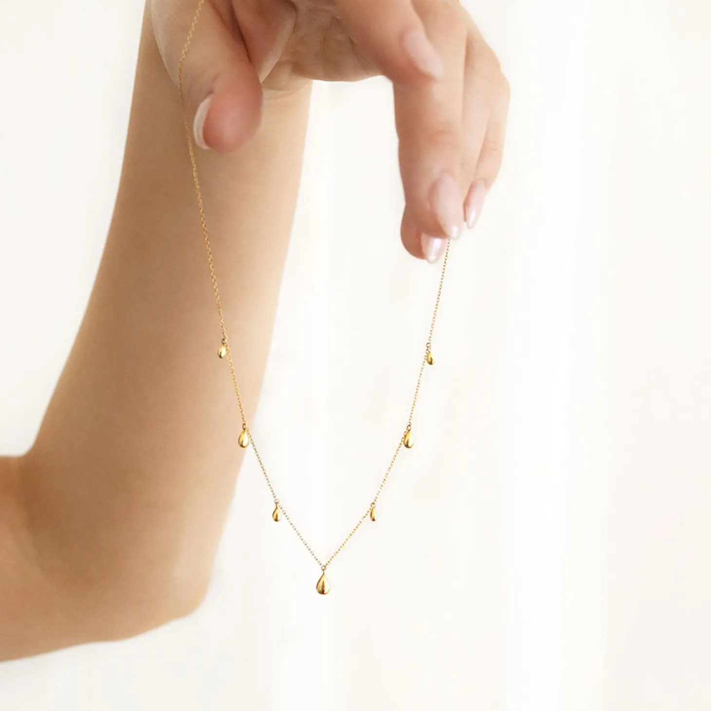 Nude Shimmer - 18Ct Gold, Multi Size Pear Drop Fine Shimmer Necklace^The Alkemistry Cheap