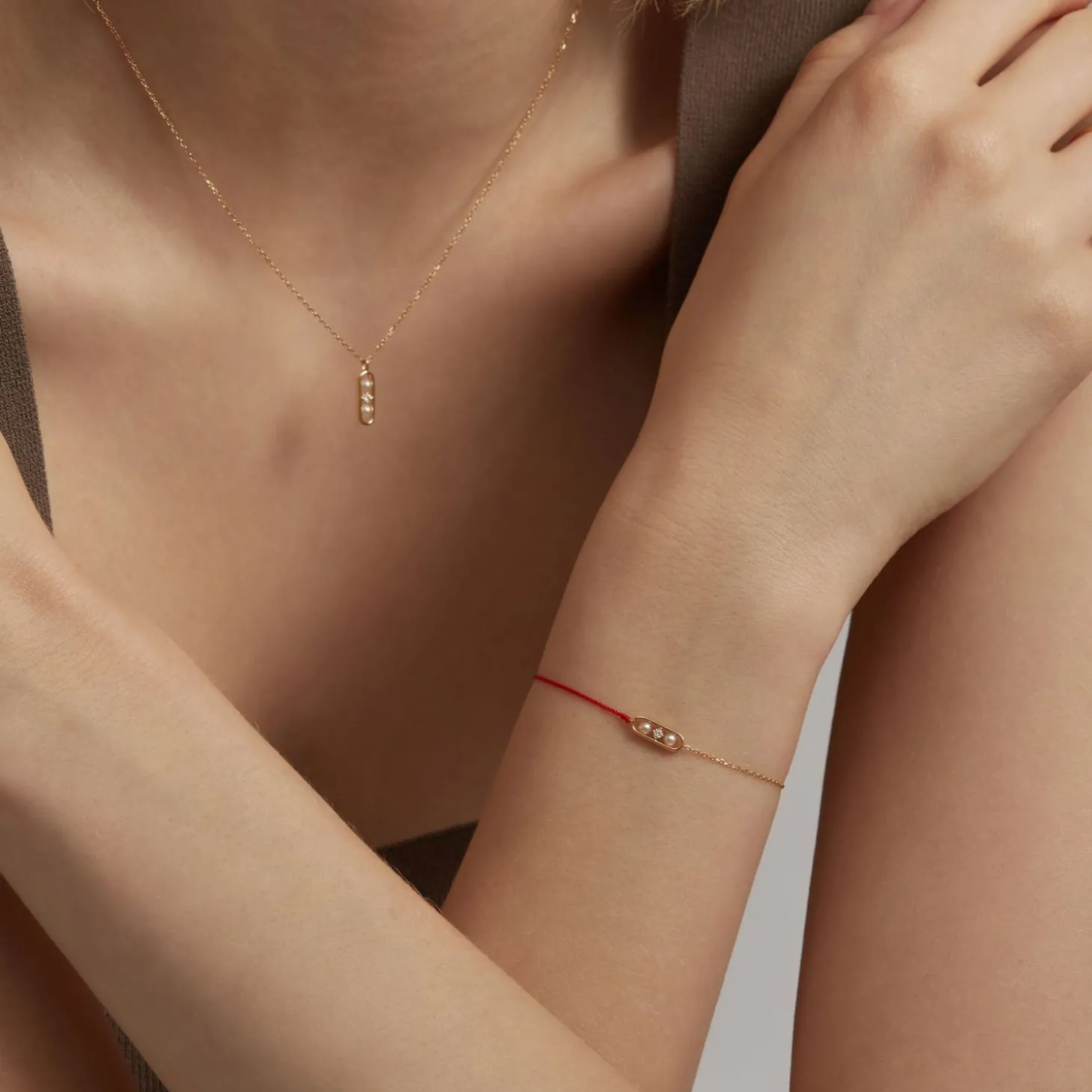 Ruifier 18Ct Yellow Gold Morning Dew Dawn Pearl And Diamond Red Thread And Chain Bracelet^The Alkemistry Shop